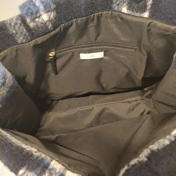 H&M Plaid Wool Tote Bag – Blue, Navy & White Check | Cozy Winter Purse - Picture 5 of 10